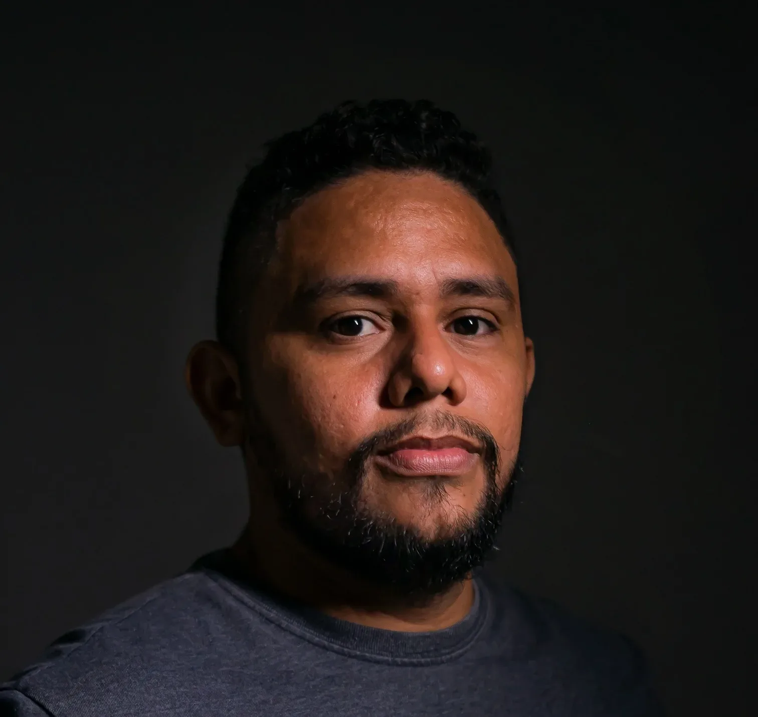 Límites claros: Cómo ponerse de acuerdo para educar al perro en pareja